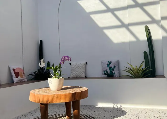 3 Bedrooms Private & Pool Near Gwk-er House